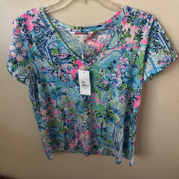 2025 Disney Parks T Shirt Cinderella Medium Lilly PULITZER Castle Etta Top NEW - Picture 1 of 3